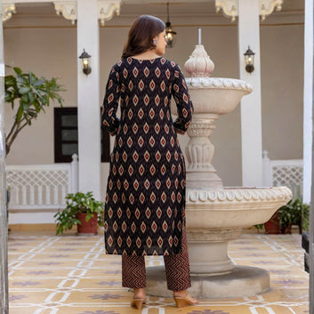Floral Embroidered Aari Work Kurta With Trousers And Dupatta (VC-54)