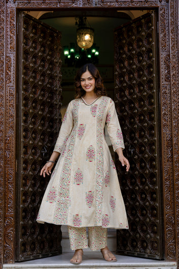 Viral Crafts Premium - Floral Printed V-Neck A-Line Kurta With Trousers & Dupatta